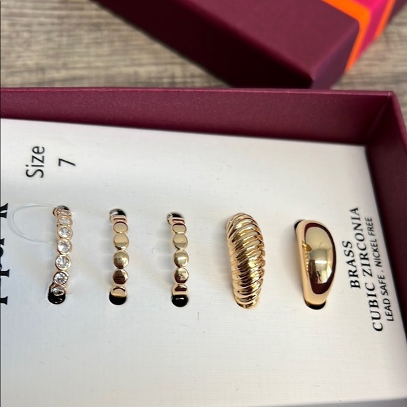 Piper K | Stackable Ring Set | Size 7 & 9 - Picture 7 of 7